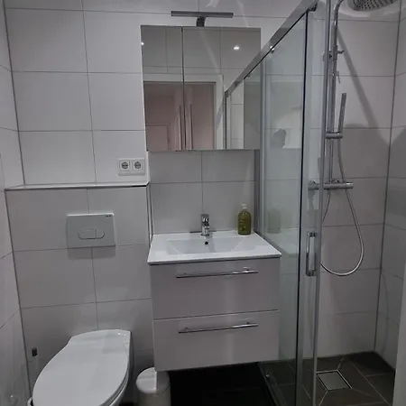 Moeblierte Mit Wlan Naehe Leuna Und Leipzig Fuer 2 Pers Apartament *