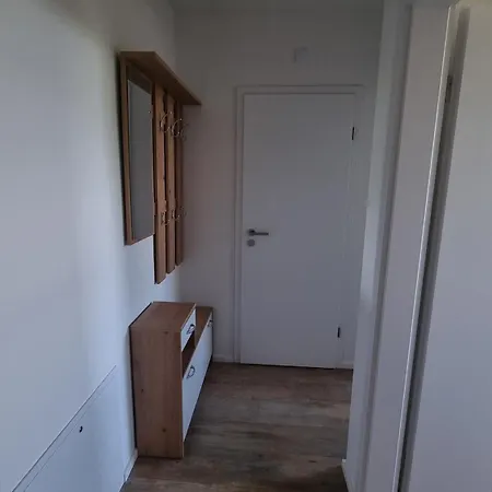 Moeblierte Mit Wlan Naehe Leuna Und Leipzig Fuer 2 Pers Apartament Weißenfels